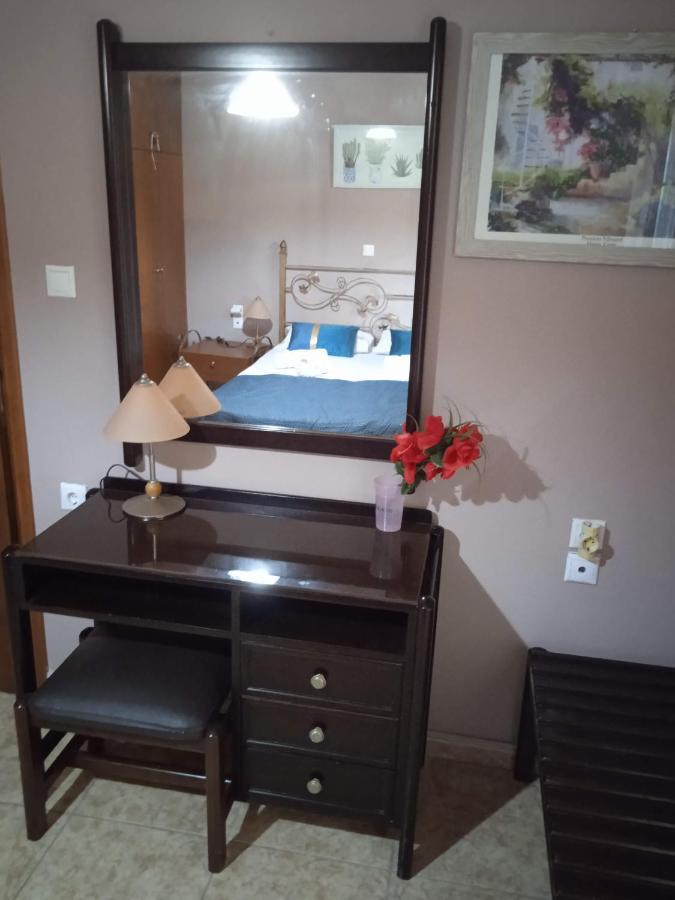 Modern 1-Bedroom With Bbq & Roof Garden Near Beach Stalós Екстериор снимка