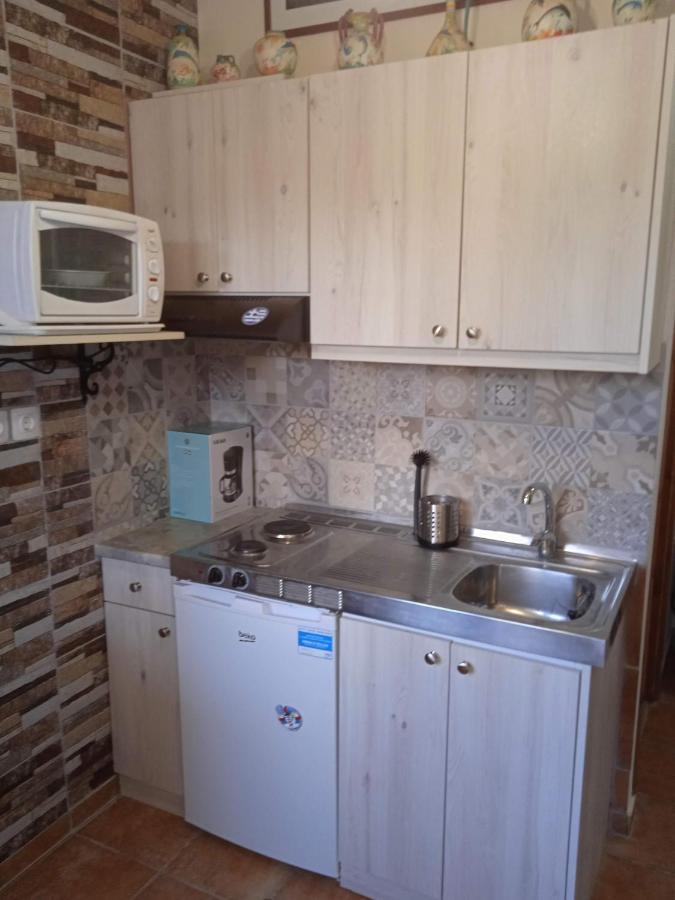 Modern 1-Bedroom With Bbq & Roof Garden Near Beach Stalós Екстериор снимка